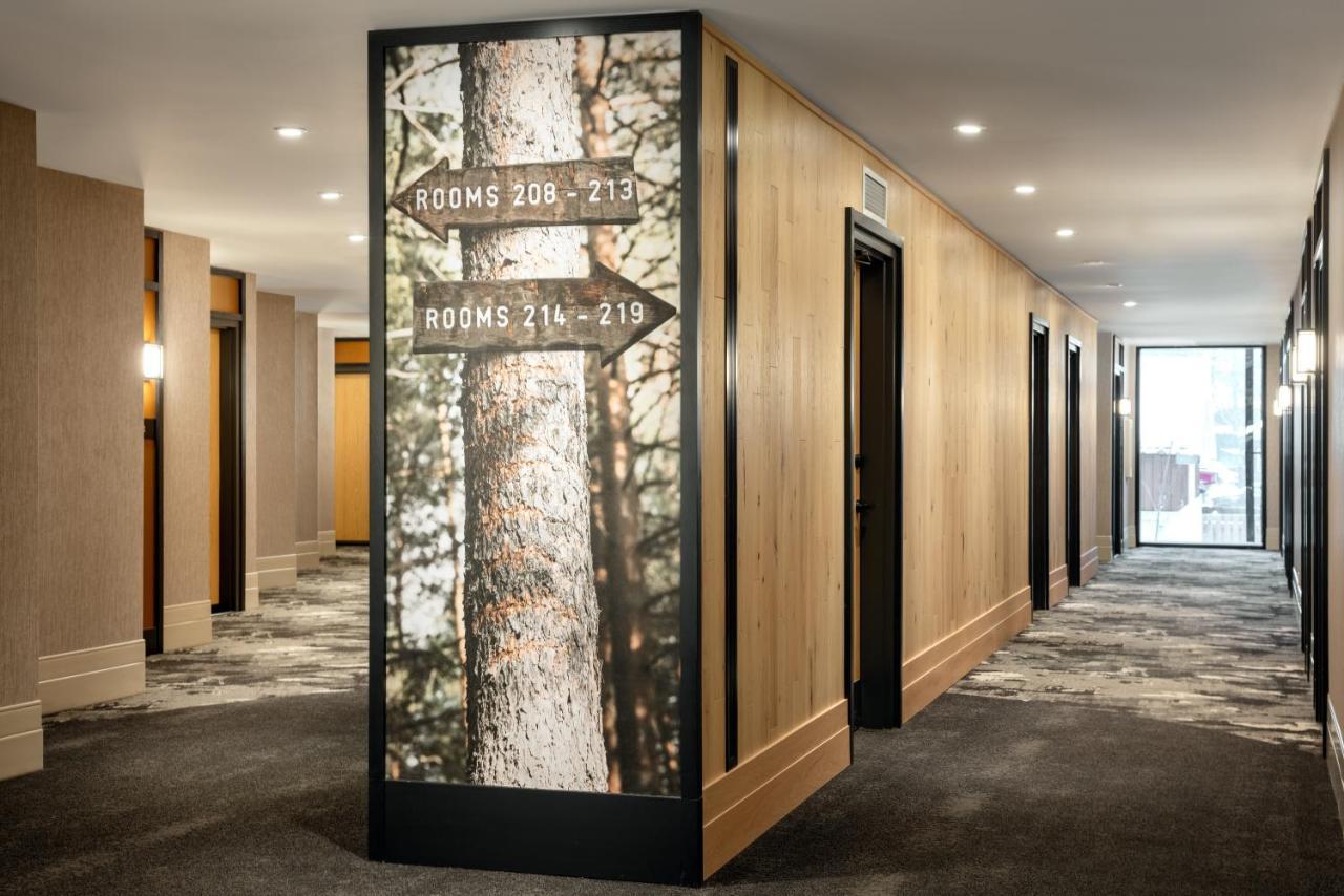 Peaks Hotel And Suites Banff Bagian luar foto